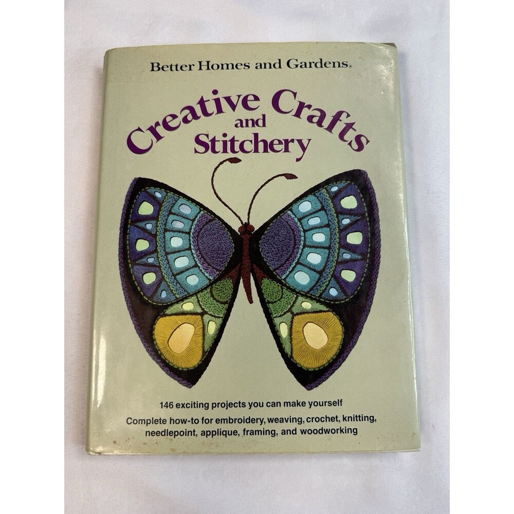 Vtg 1976 Better Homes and Gardens Creative Crafts and Stitchery HC Book DJ Retro